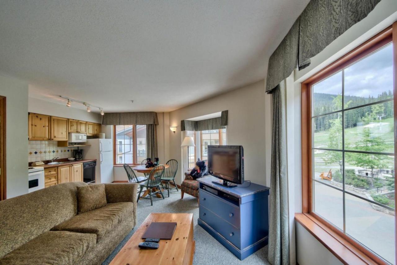 Hearthstone Lodge And Hotel By Bear Country Sun Peaks Bagian luar foto